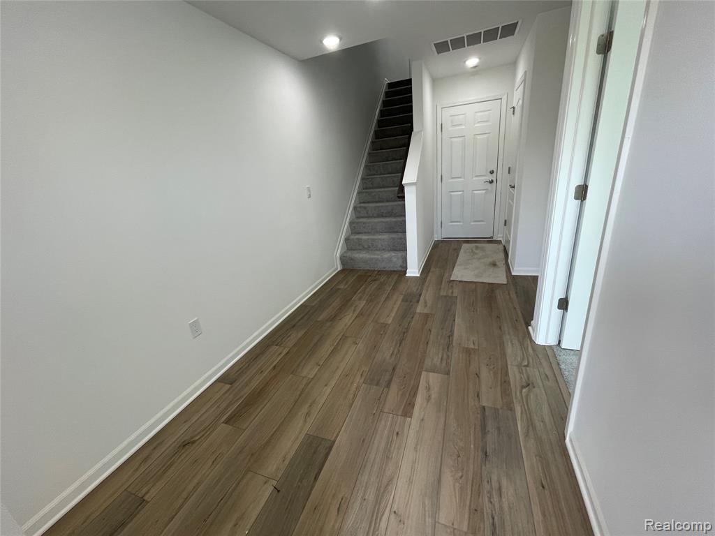 42921 Atwood Avenue, Novi, MI — Photo 3