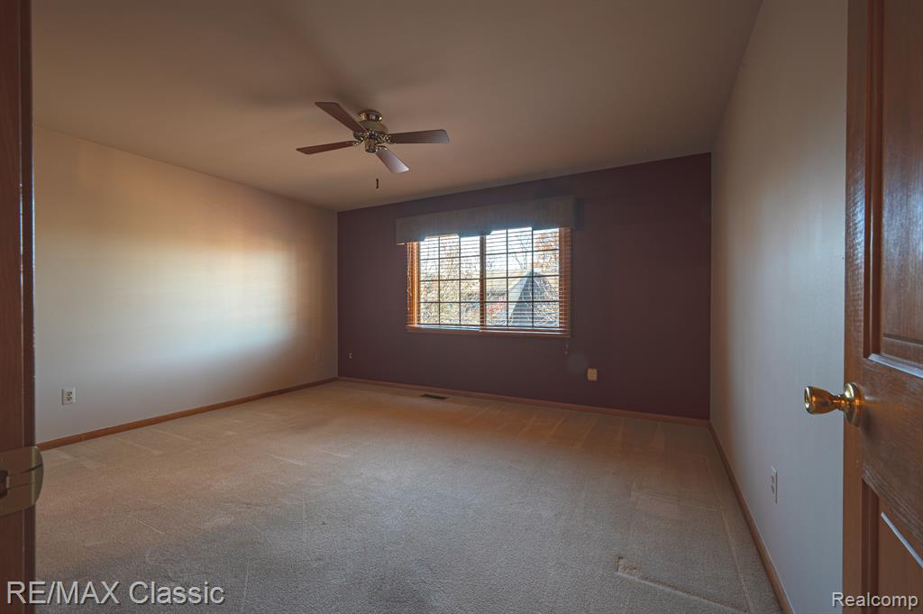 1049 ELMWOOD Drive, 13, Brighton, MI 48116 — Photo 21