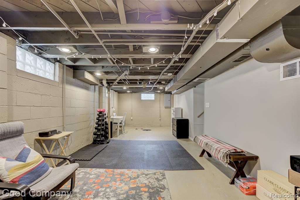 812 N Edgeworth Avenue, Royal Oak, MI 48067 — Photo 30