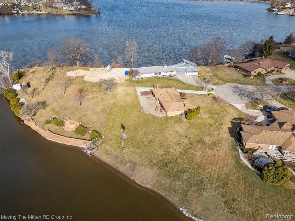 47853 N SHORE Drive, Van Buren, MI 48111 — Photo 53