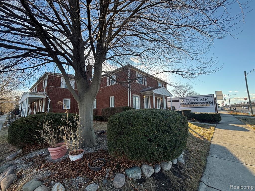 20801 Plymouth Road, Detroit, MI 48228