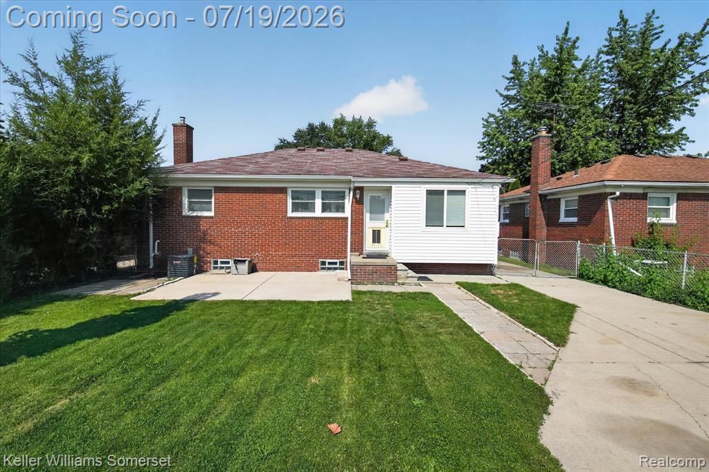 28326 Brush Street, Madison Heights, MI 48071 — Photo 35