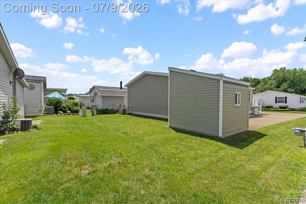 49770 Elk Trail, Utica, MI 48315 — Photo 23