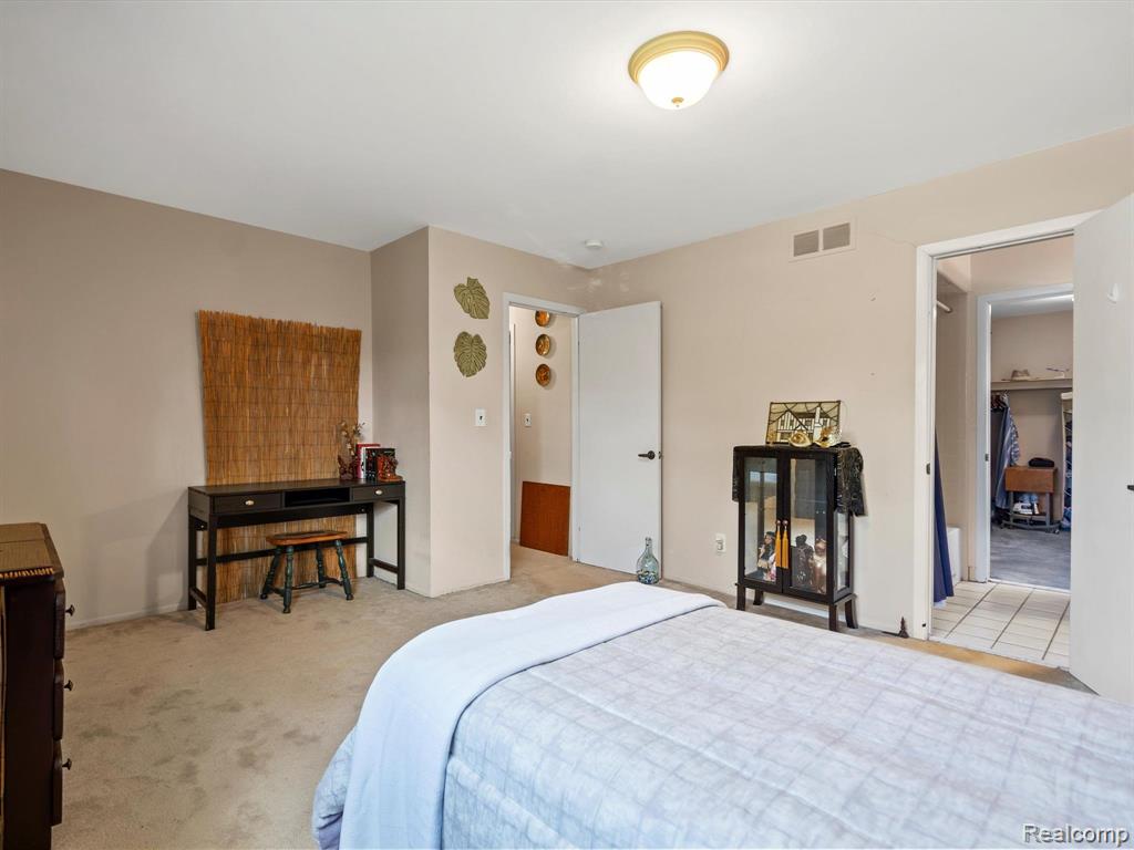 759 KIRTS Boulevard, Troy, MI 48084 — Photo 15