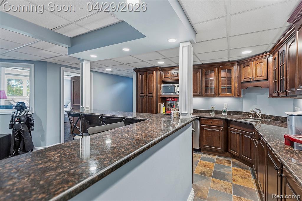1920 Vinsetta Court, Rochester, MI 48306 — Photo 60