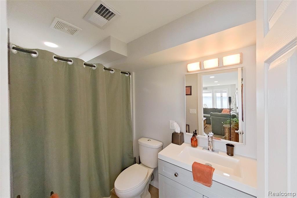 9388 DEXTER PINCKNEY, Pinckney, MI 48169 — Photo 30
