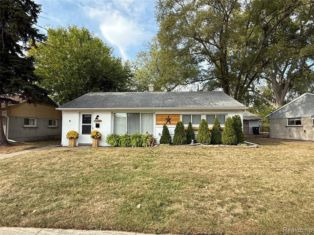 25747 Miracle Drive, Madison Heights, MI 48071 — front exterior