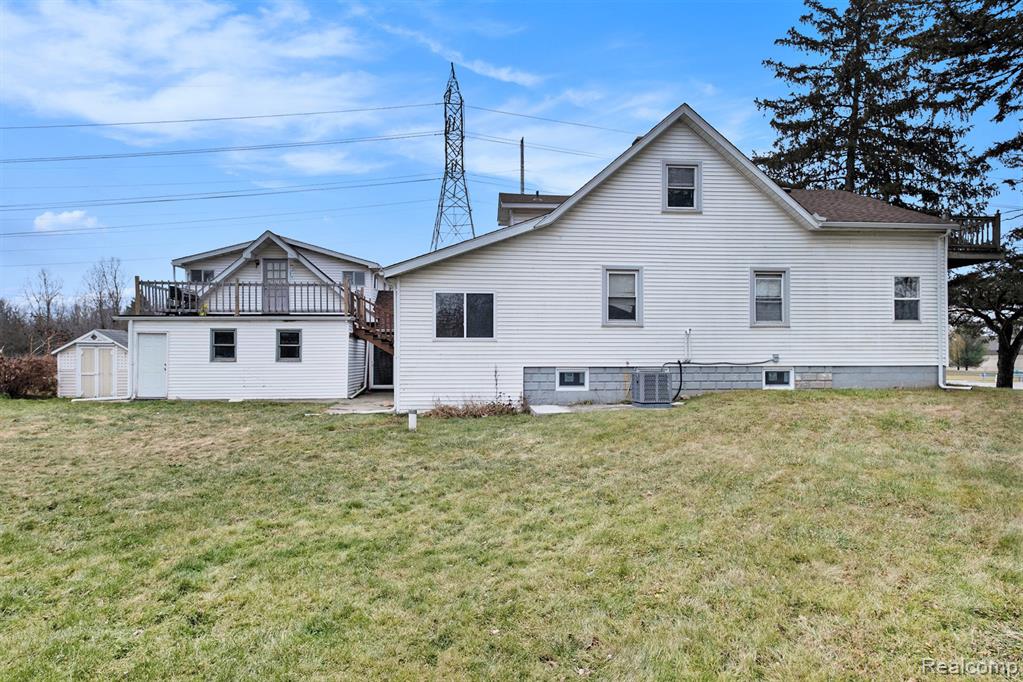 4138 Lapeer Road, Burton, MI 48509 — Photo 33
