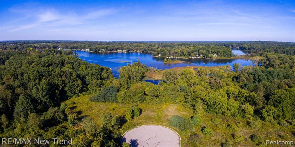 4681 ROYA Trail, Howell, MI 48843 — Photo 9