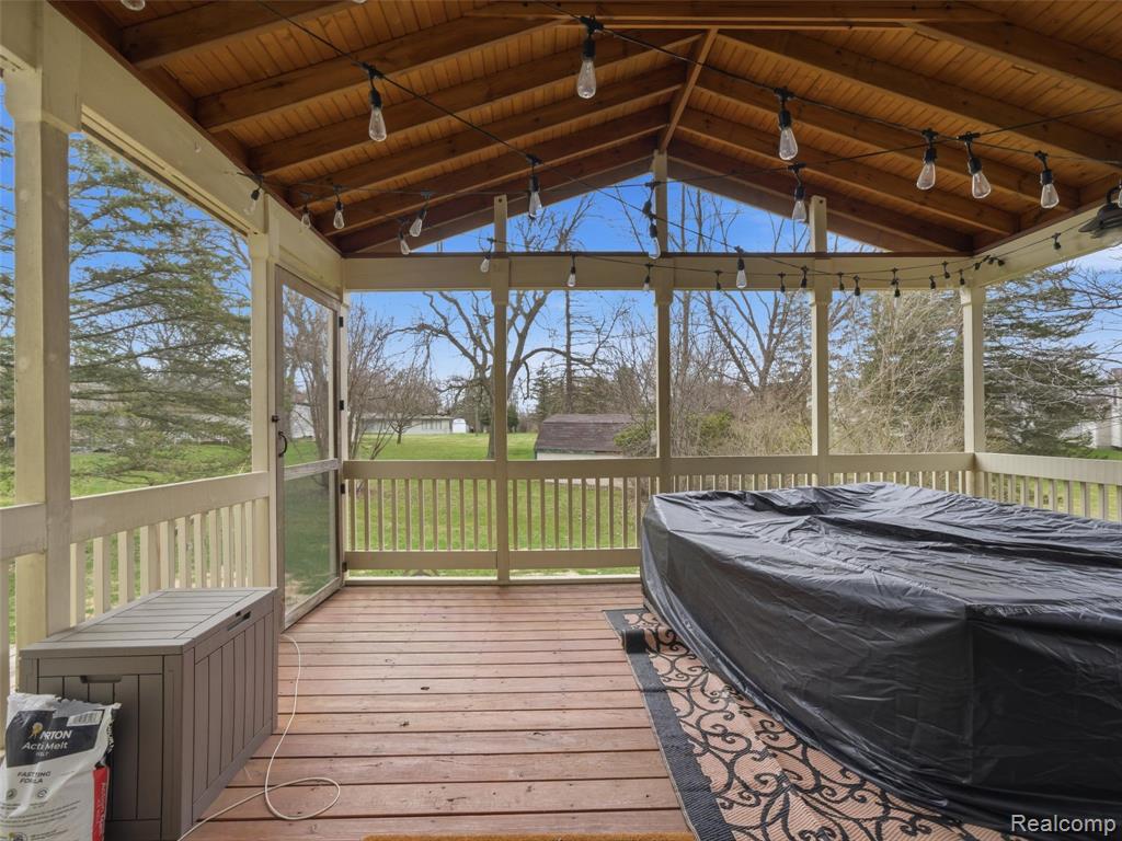 567 Greens Way Boulevard, Lapeer, MI 48446 — Photo 26