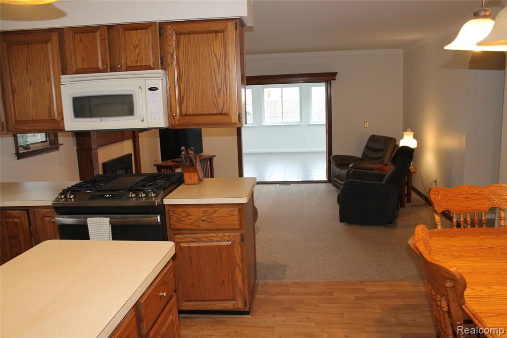 4986 Jackson Street, Trenton, MI 48183 — Photo 14
