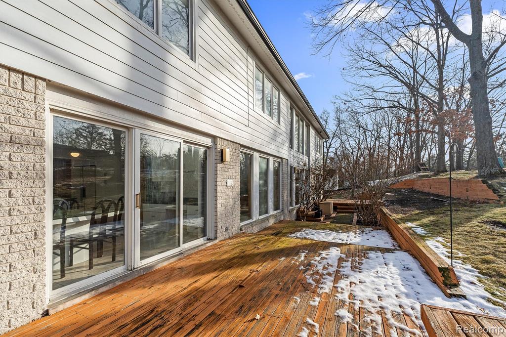 5322 Pond Bluff Drive, West Bloomfield, MI 48323 — Photo 43