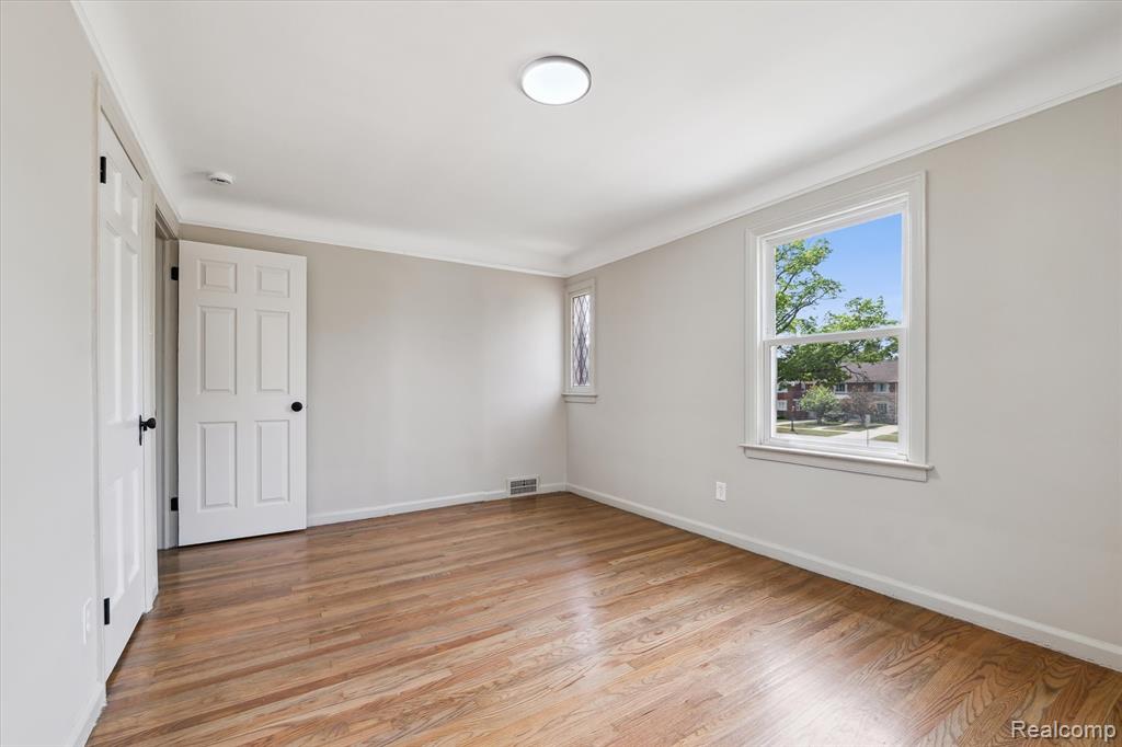 5365 W OUTER Drive, Detroit, MI 48235 — Photo 39