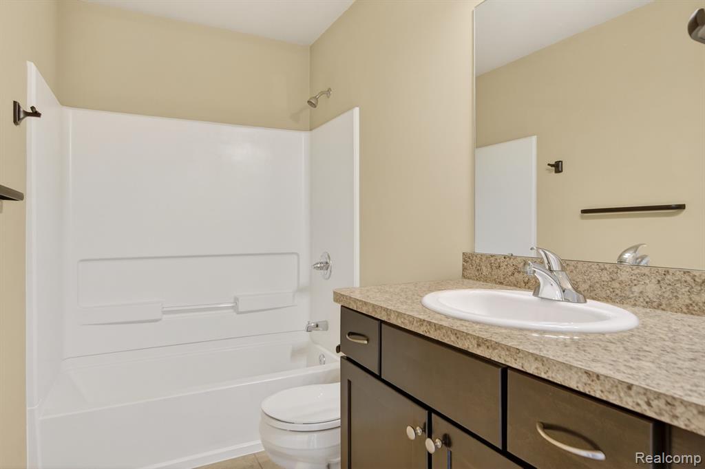 4241 Tonawanda Avenue, Royal Oak, MI 48073 — Photo 29