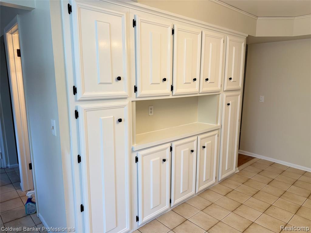 47071 Savannah Drive, Macomb, MI 48044 — Photo 12