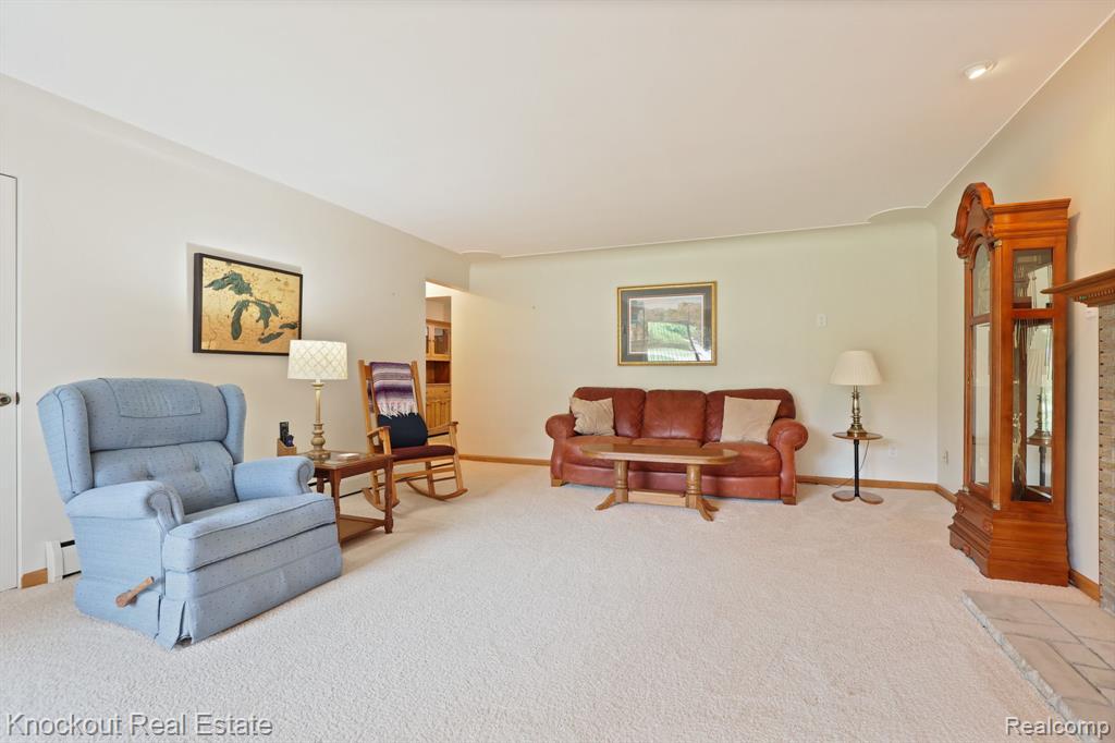 3842 Waltmar Drive, Bridgeport, MI 48722 — Photo 11