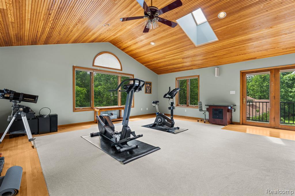 2325 7 Mile Road, South Lyon, MI 48178 — Photo 51
