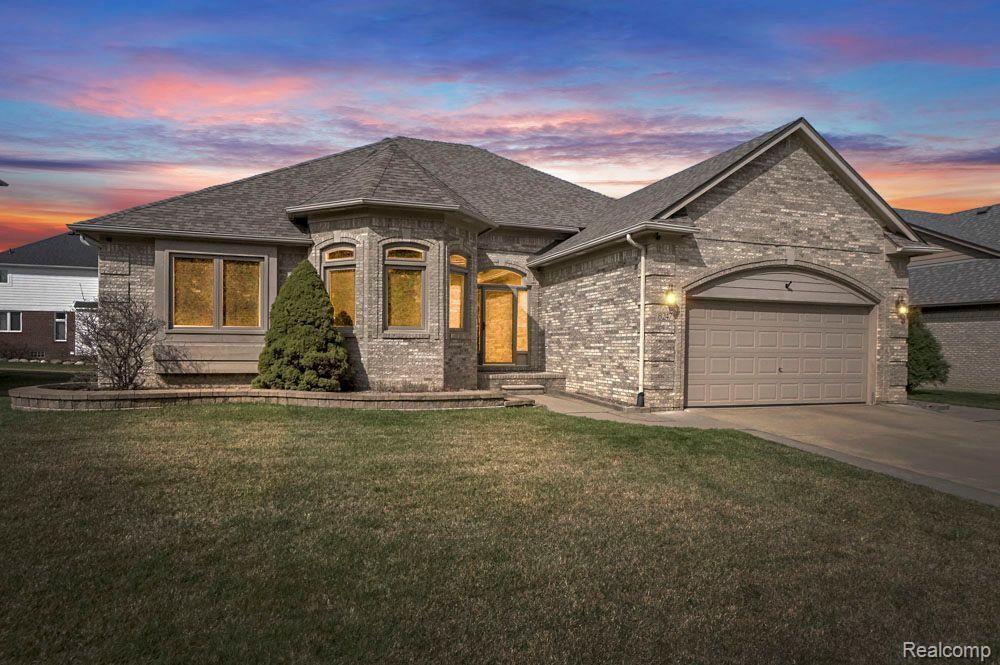 8247 Washington Woods Drive, Washington, MI — Photo 2