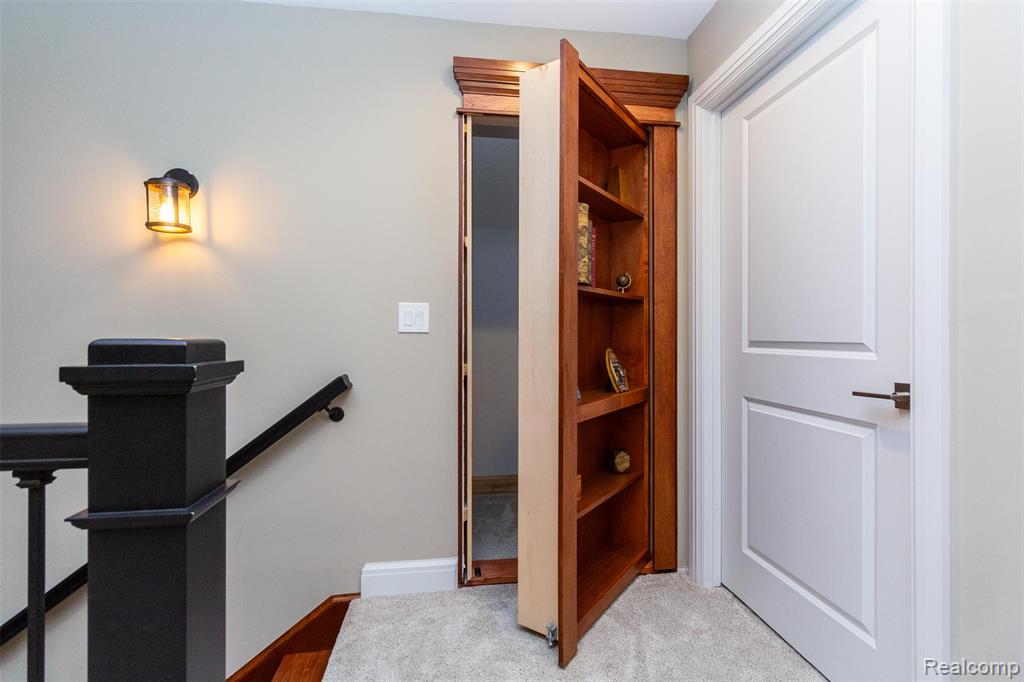 302 Tanview Drive, Oxford, MI, 48371