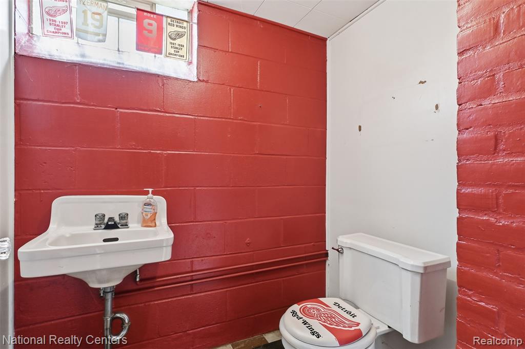 9951 Marion, Redford, MI 48239 — Photo 29