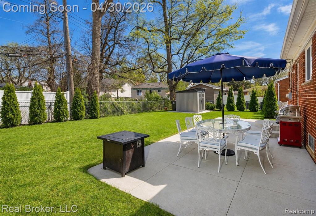 8410 Northfield Boulevard, Oak Park, MI 48237 — Photo 26