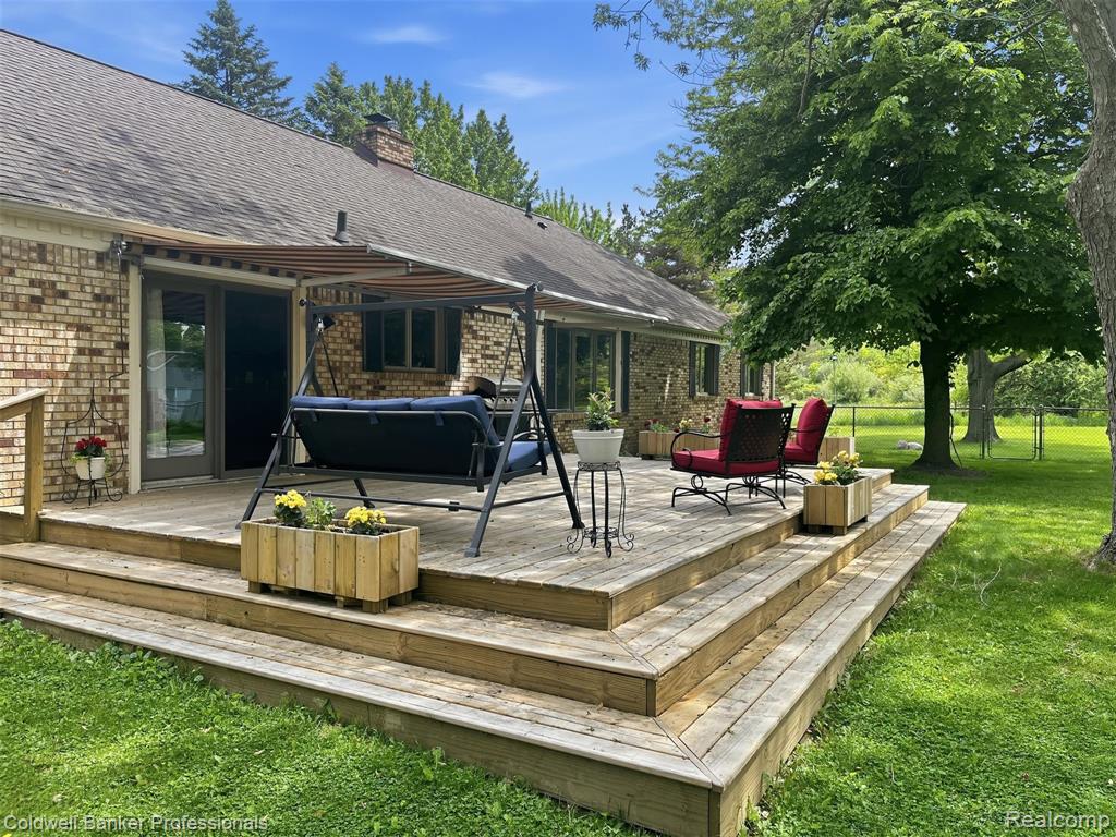 4380 Warwick Circle Drive, Grand Blanc, MI 48439 — Photo 32