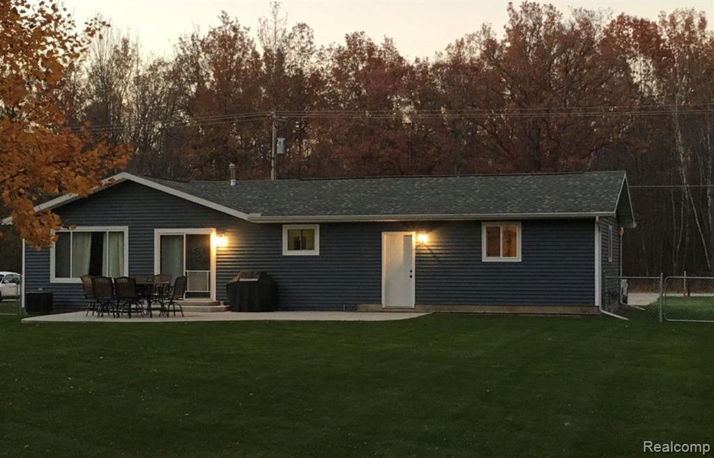 12431 W Townline Road, St. Charles, MI 48655 — Photo 2