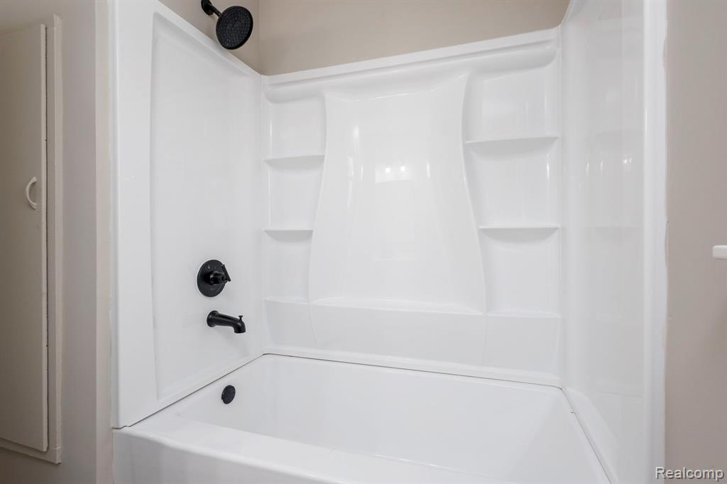 12923 Collins Road, Brockway, MI 48097 — Photo 20