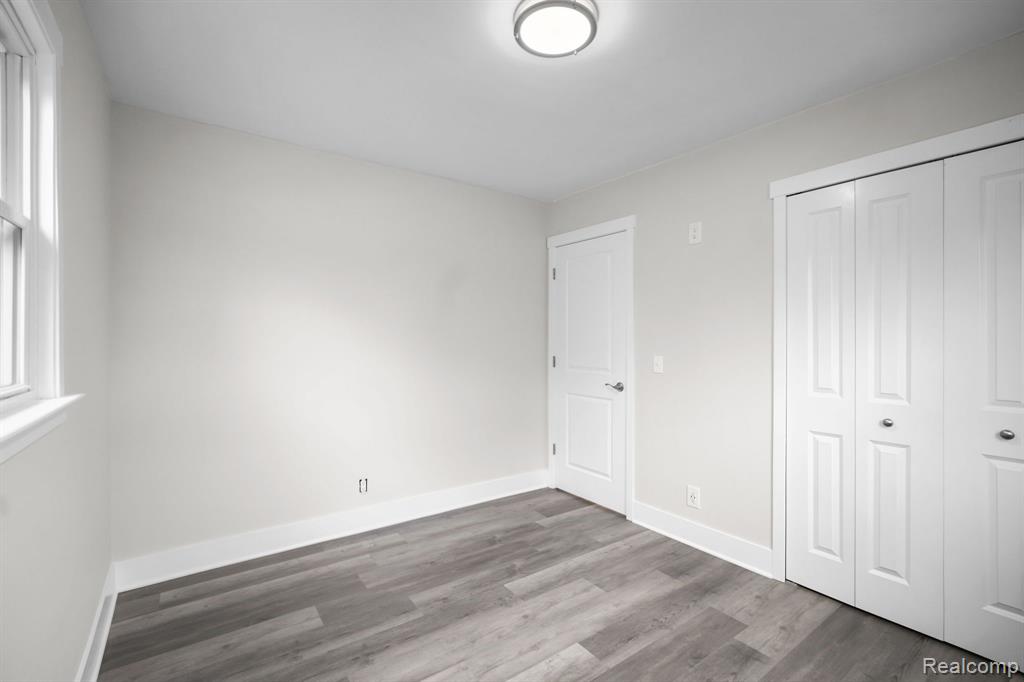 7335 N ELMS Road, Flushing, MI 48433 — Photo 11