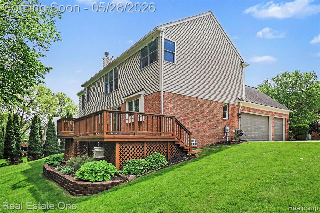 7355 Oakstone Drive, Clarkston, MI 48348 — Photo 32