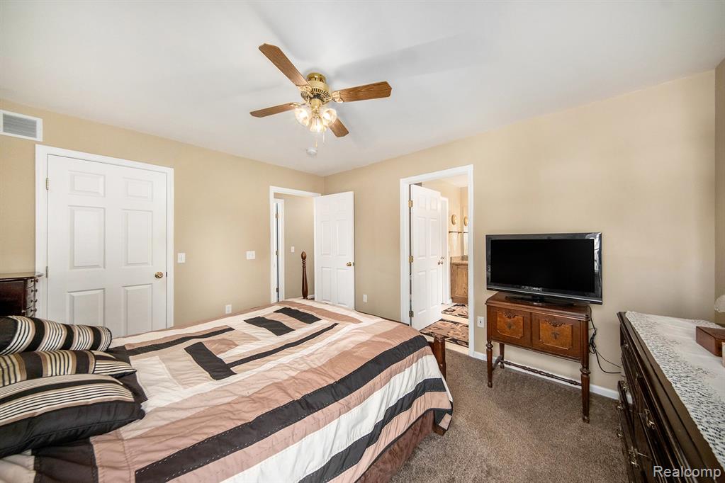 4244 Trinity Lane, Pinckney, MI 48169 — Photo 17
