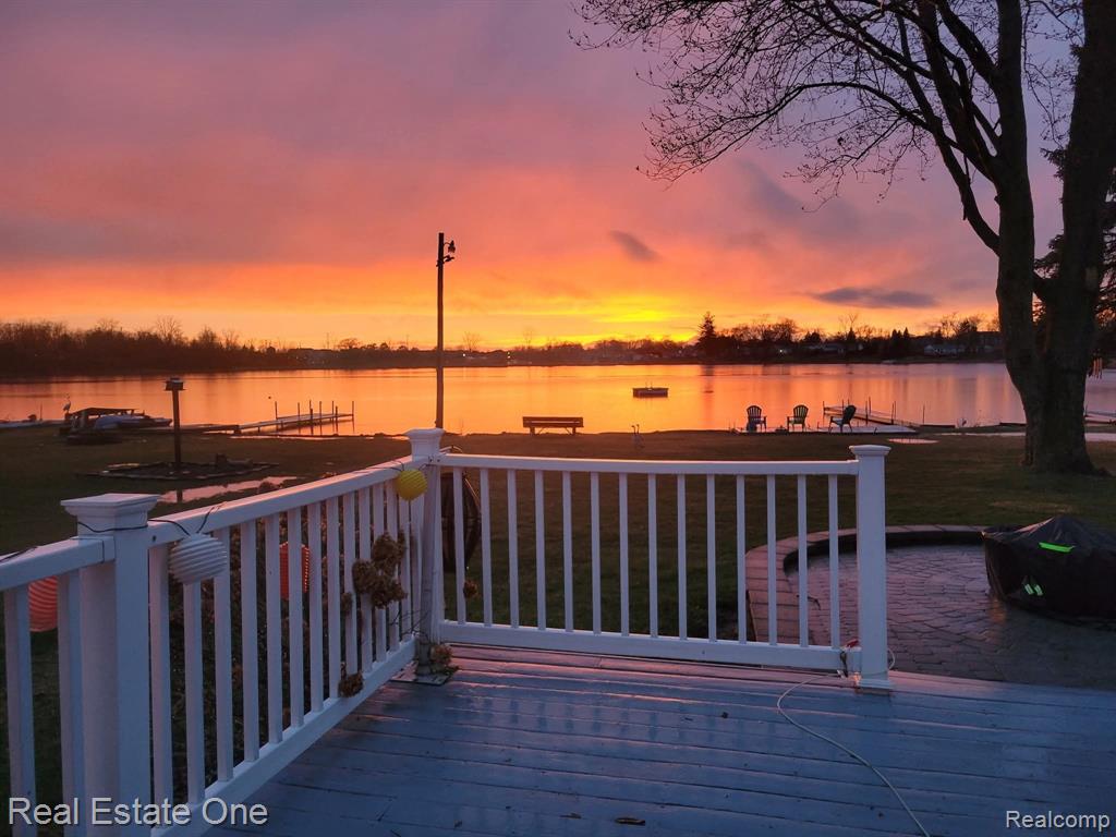 11422 Skyline Drive, Fenton, MI 48430 — Photo 5