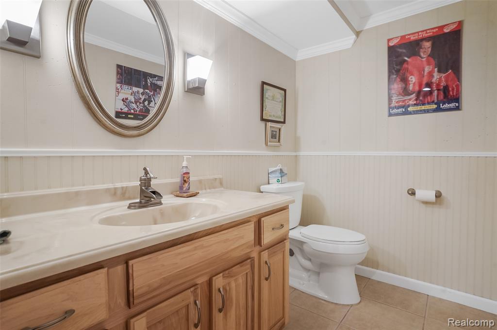 5693 Hunters Gate Drive, Troy, MI 48098 — Photo 42