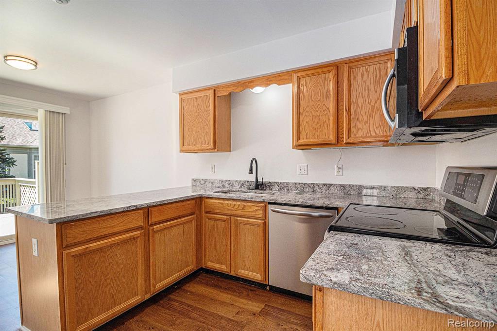 2038 Otter Pond Lane, Canton, MI 48188 — Photo 14