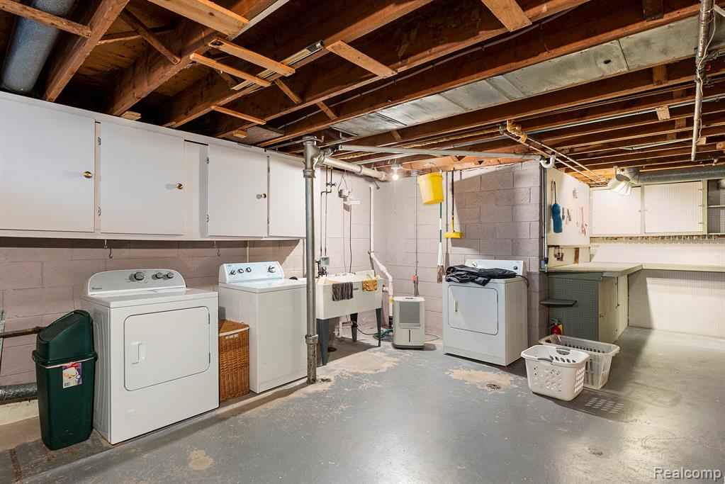 642 Provincetown Road, Auburn Hills, MI 48326 — Photo 21