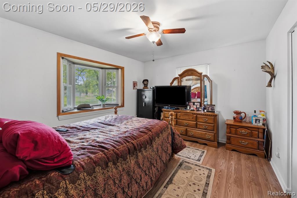 588 Illinois Street, Howell, MI 48843 — Photo 10