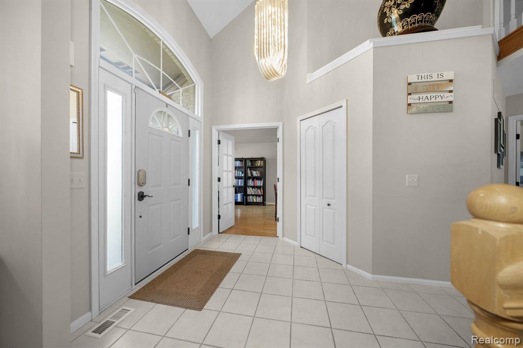 55884 PARKVIEW Drive, Shelby Twp, MI 48316 — Photo 3