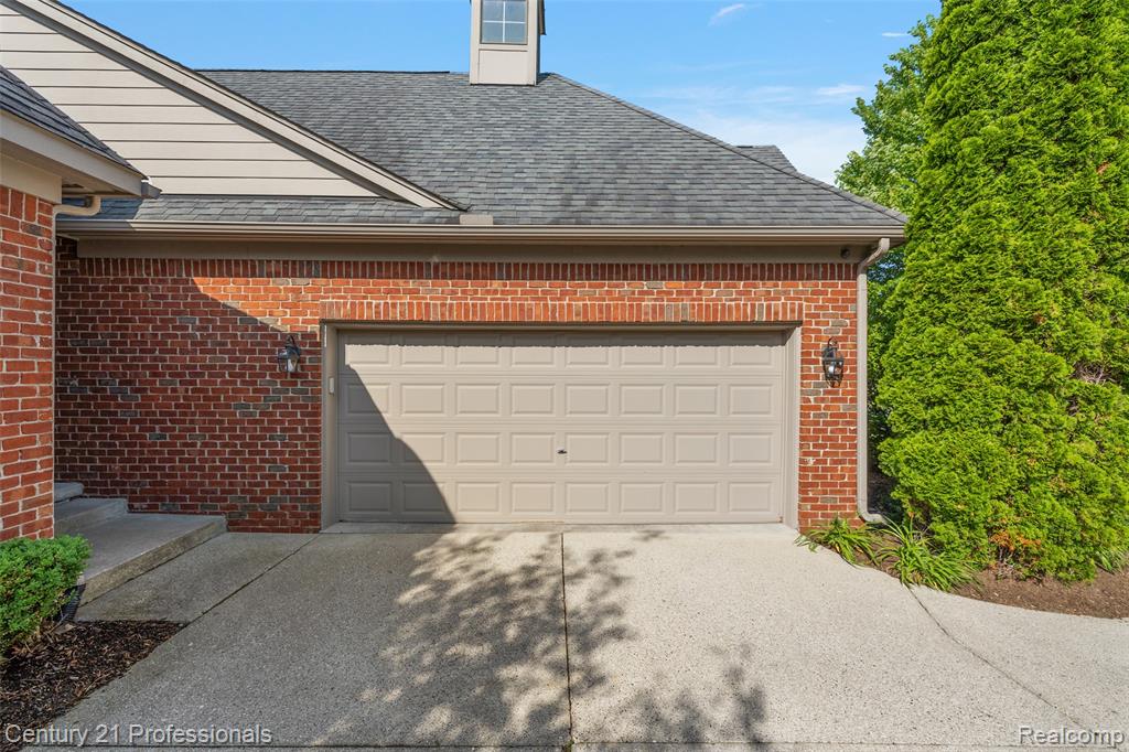 4013 Ardsley Court, Clarkston, MI 48348 — Photo 40