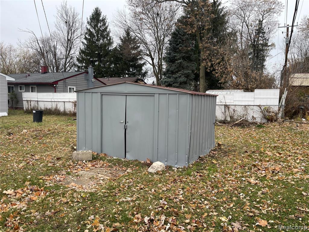 80 W Mansfield Avenue, Pontiac, MI 48340 — Photo 5