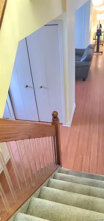 506 DECKER Road, Walled Lake, MI 48390 — Photo 19
