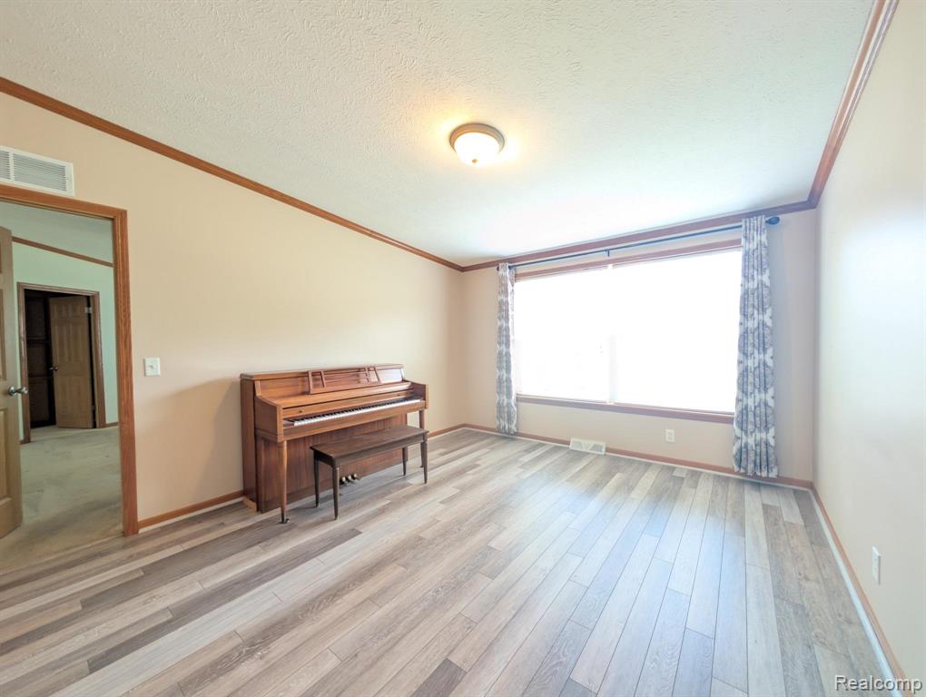11766 Village Pines Court, South Lyon, MI 48178 — Photo 17