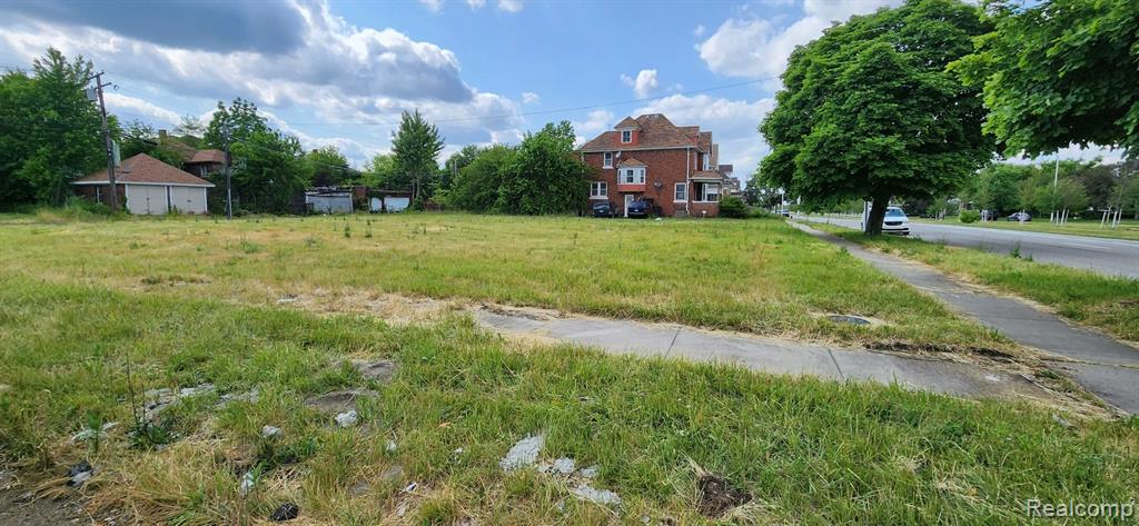 885 E GRAND Boulevard, Detroit, MI 48207 — Photo 2