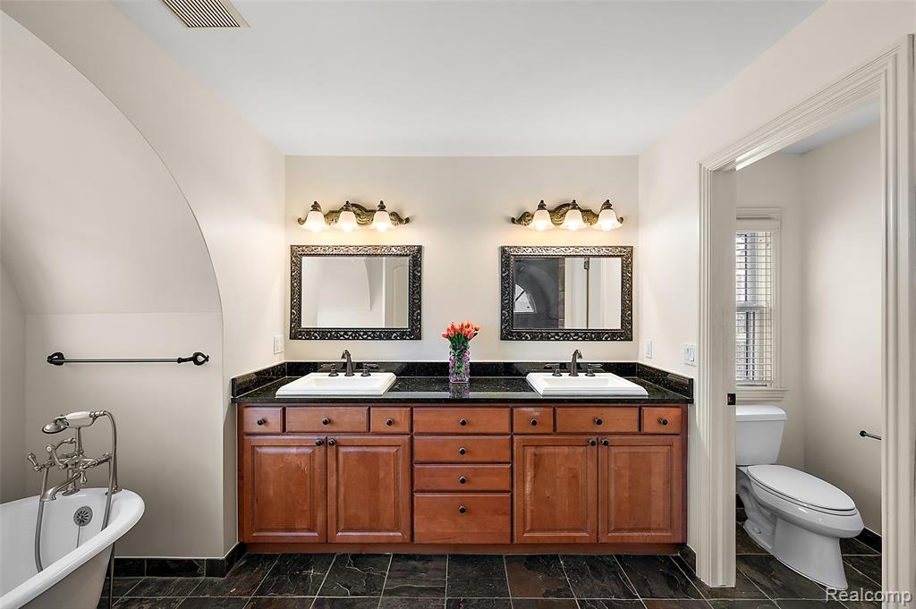 3875 Andover Avenue, Auburn Hills, MI 48326 — Photo 20