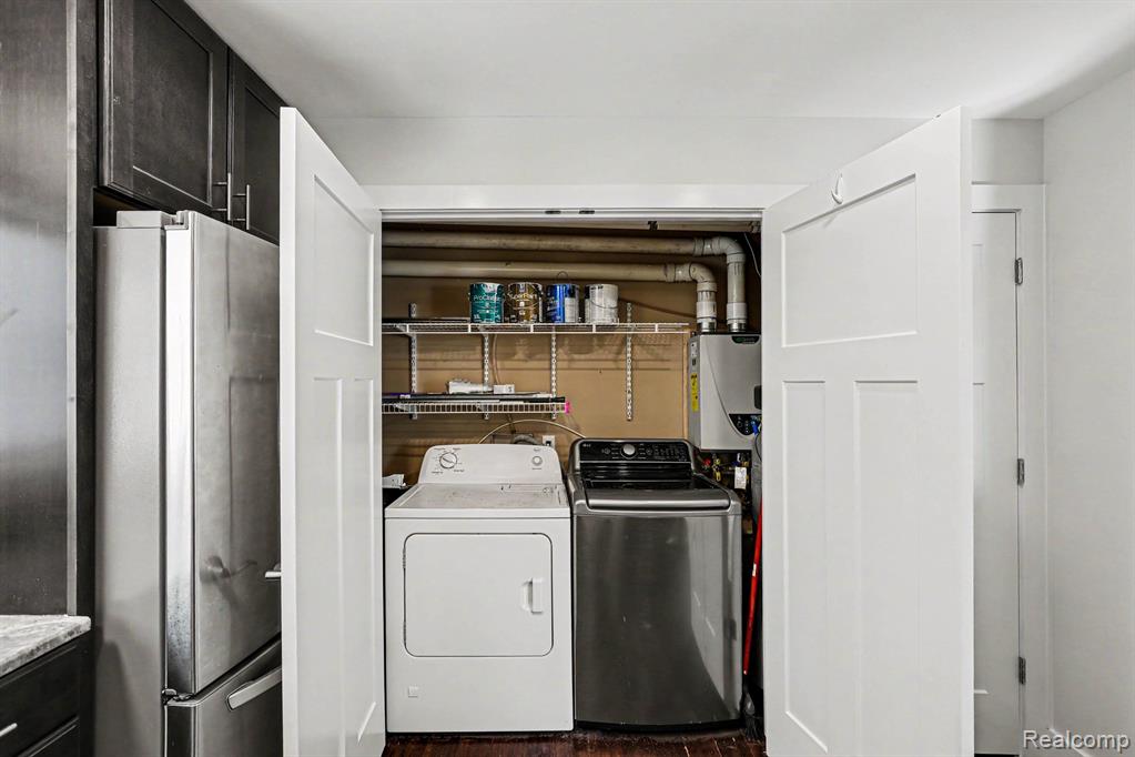 9315 Hillcrest Road, Clarkston, MI 48348 — Photo 11