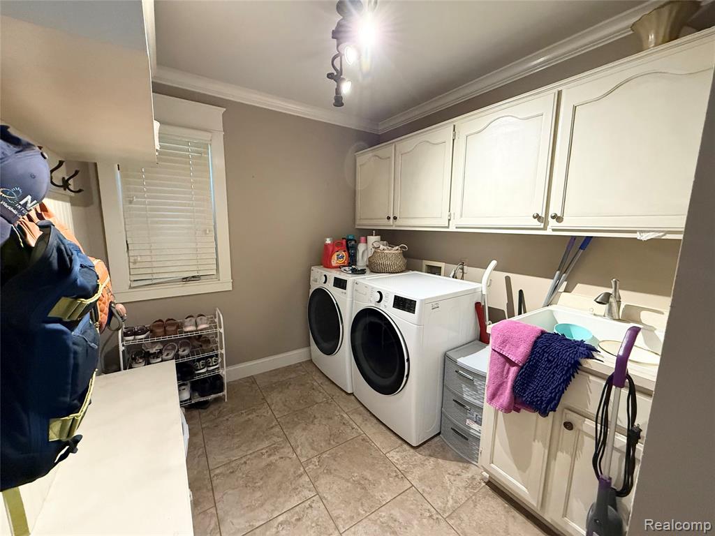 46557 Glen Pointe Drive, Utica, MI 48315 — Photo 38