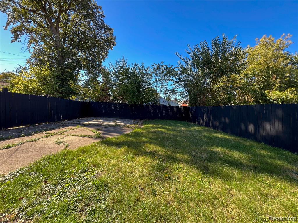 9961 Robson Street, Detroit, MI 48227 — Photo 33