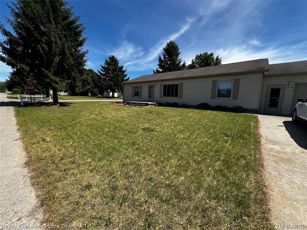 2304 Mark Street, 183, Croswell, MI 48422 — Photo 2