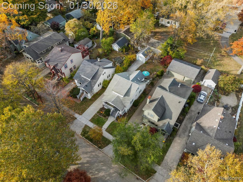 81 Wellesley Drive, Pleasant Ridge, MI — Photo 25