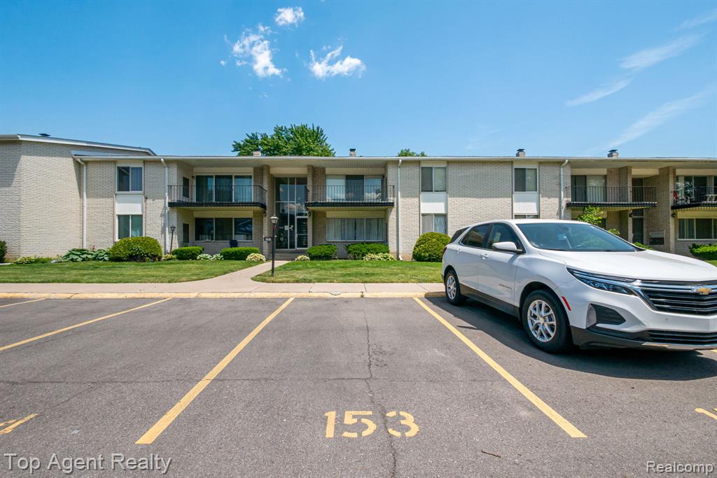 8657 Kennedy Circle, Warren, MI 48093 — Photo 24