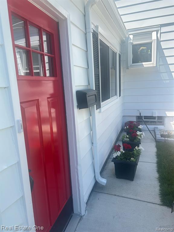 2075 Deering Street, Garden City, MI — Photo 52